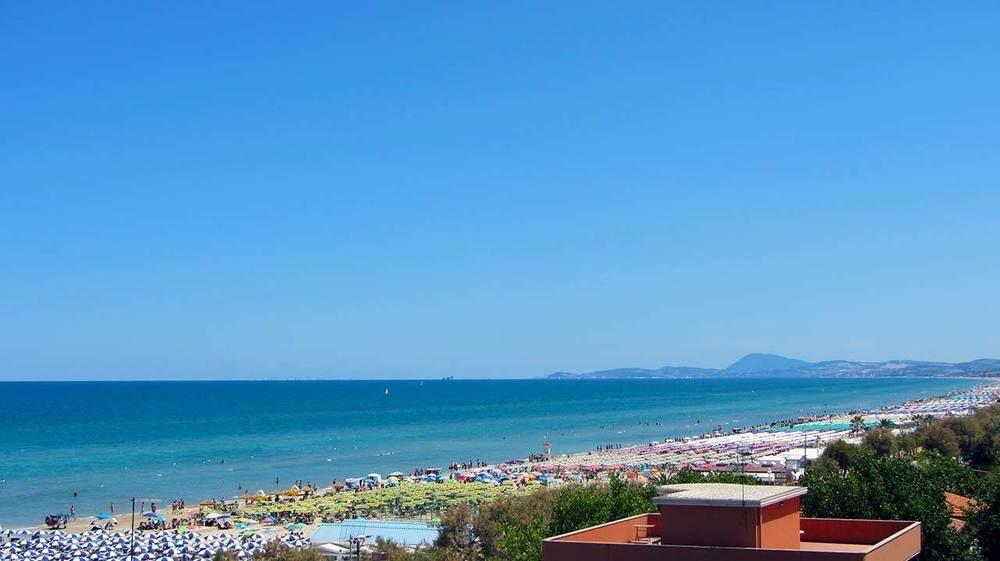 Hotel Fiorella Senigallia Exterior photo